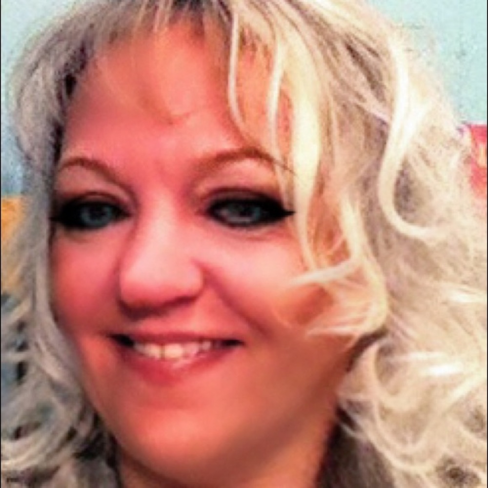 Meet your Posher, Shana